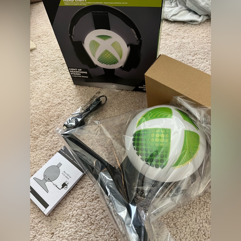 NWT Xbox Official Gear Headlight Headphone Stand 🎮